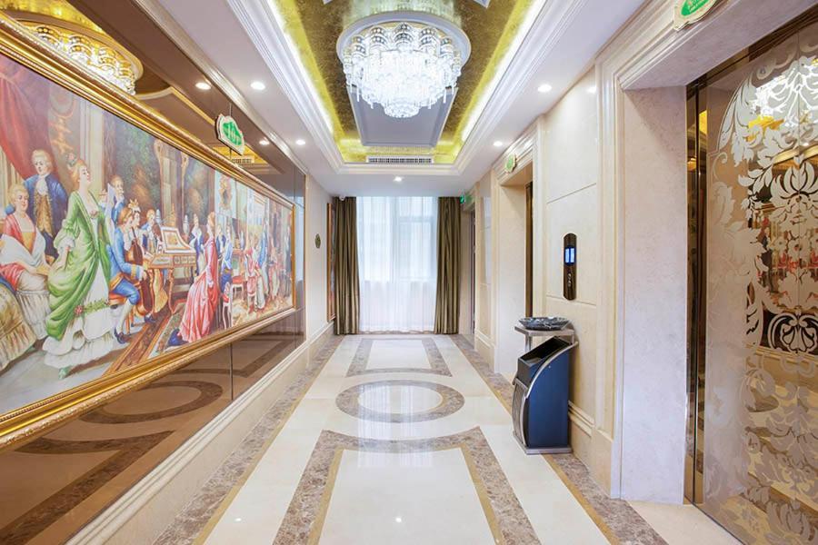 Vienna International Hotel Puning International Commodity City Extérieur photo