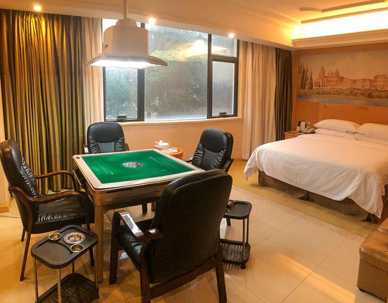 Vienna International Hotel Puning International Commodity City Extérieur photo